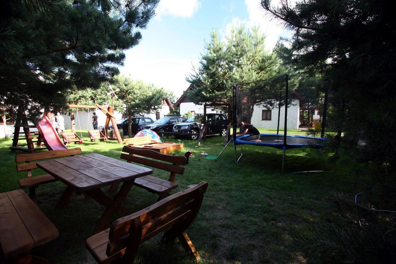 Osada Pod Czerwonym Debem - Czarny Mlyn Villa Jastrzębia Góra Buitenkant foto