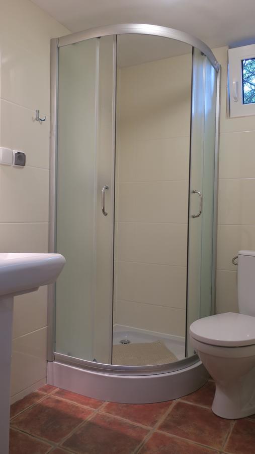 Osada Pod Czerwonym Debem - Czarny Mlyn Villa Jastrzębia Góra Buitenkant foto