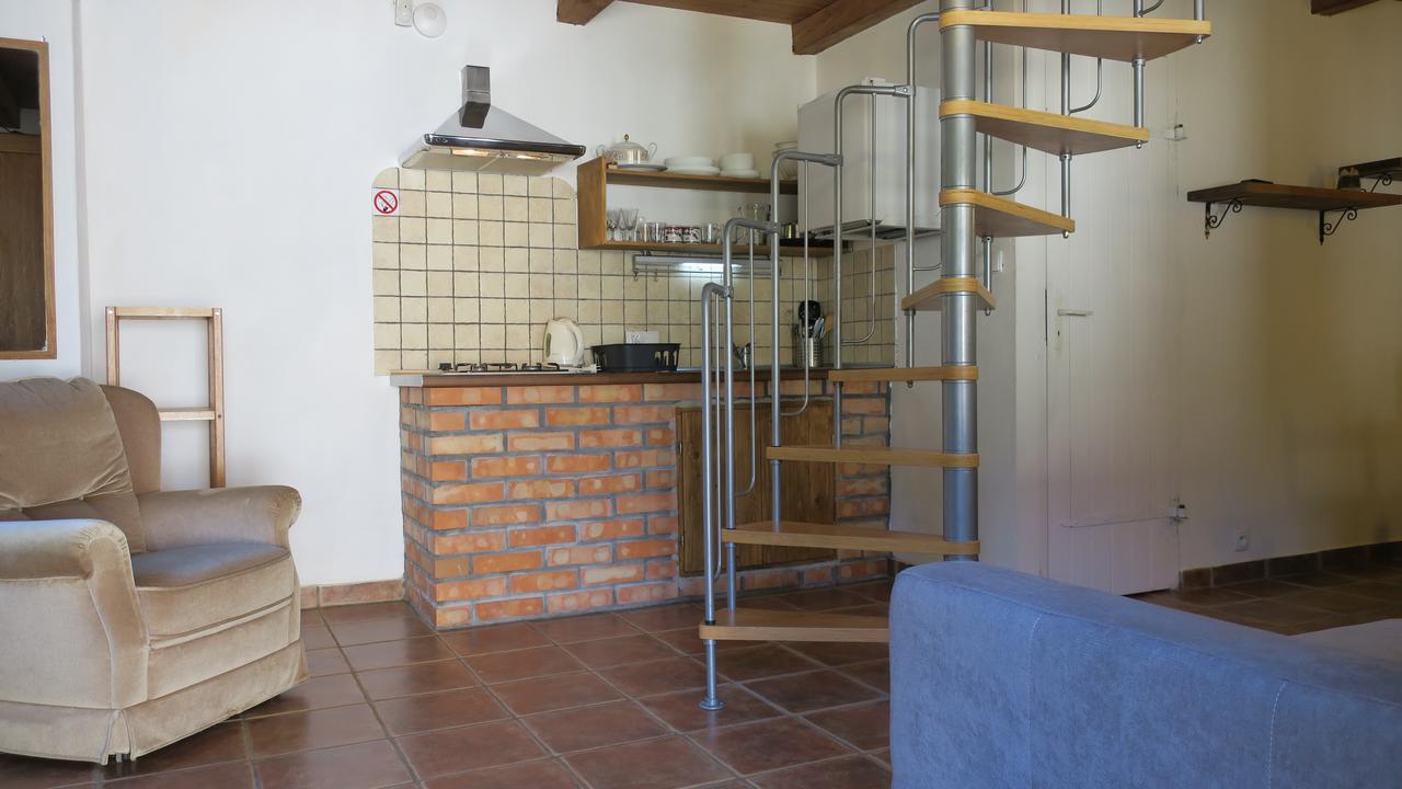 Osada Pod Czerwonym Debem - Czarny Mlyn Villa Jastrzębia Góra Buitenkant foto
